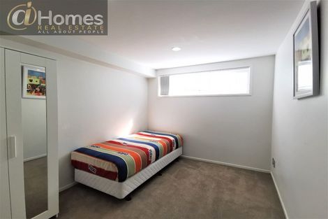 Photo of property in 92 Kaipatiki Road, Glenfield, Auckland, 0629