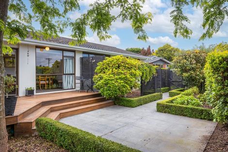 Photo of property in 2 Woodbank Street, Somerfield, Christchurch, 8024