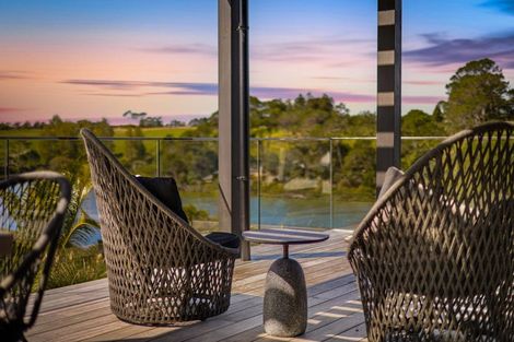 Photo of property in 10 York Terrace, Riverhead, 0820