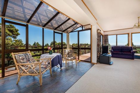 Photo of property in 1010 Scenic Drive North, Swanson, Auckland, 0816