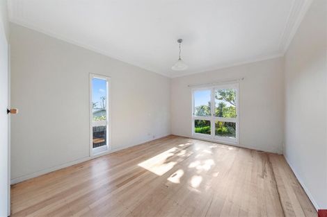 Photo of property in 16 Crail Court, Totara Heights, Auckland, 2105
