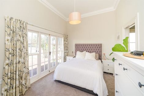 Photo of property in 17 Perrin Place, Kelvin Grove, Palmerston North, 4414