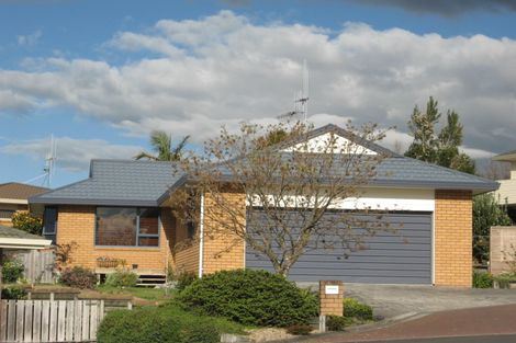 Photo of property in 17 Cloverlea Walk, Welcome Bay, Tauranga, 3112