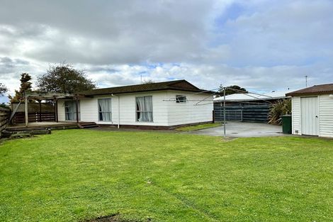 Photo of property in 24 Suzanne Grove, Kelvin Grove, Palmerston North, 4414