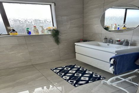 Photo of property in 25 Oregon Drive, Maoribank, Upper Hutt, 5018