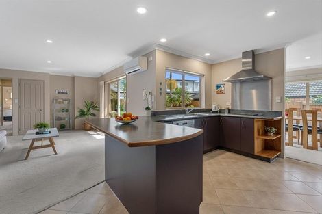 Photo of property in 28 Redhaven Place, Bethlehem, Tauranga, 3110