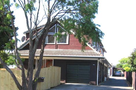 Photo of property in 2/40 Willerton Avenue, New Lynn, Auckland, 0600