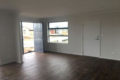 Photo of property in 1 Kuru Place, Papamoa, 3118