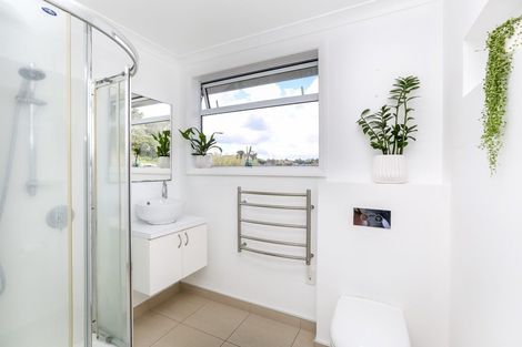 Photo of property in 89 Frankley Road, Frankleigh Park, New Plymouth, 4310