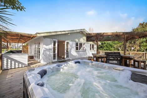 Photo of property in 36 Pandora Place, Pakuranga, Auckland, 2010