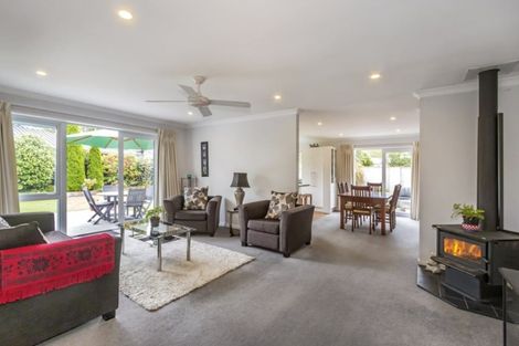 Photo of property in 11 Hanover Place, Ilam, Christchurch, 8041