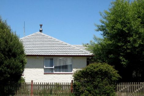 Photo of property in 74 Farquhars Road, Redwood, Christchurch, 8051