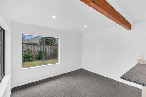 Photo of property in 10 Kalberry Place, East Tamaki, Auckland, 2016