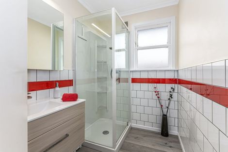 Photo of property in 22 Parenga Street, Wainuiomata, Lower Hutt, 5014