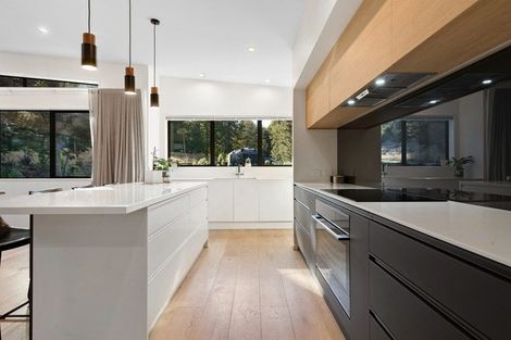 Photo of property in 13 Arbor Lane, Mount Creighton, Queenstown, 9371