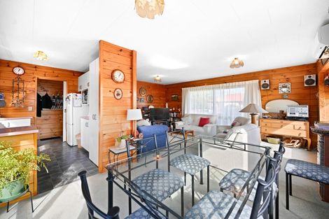 Photo of property in 2 Emma Place, Pukete, Hamilton, 3200