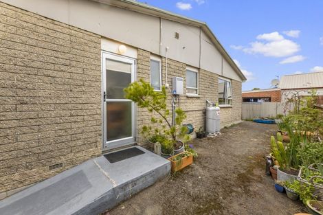 Photo of property in 16a Royal Crescent, Saint Kilda, Dunedin, 9012