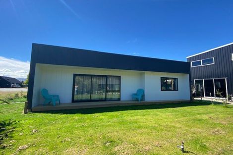 Photo of property in 15 Marbleleaf Lane, Albert Town, Wanaka, 9305
