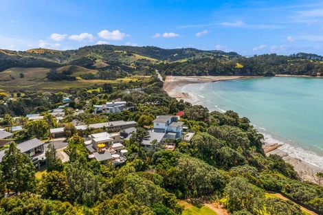 Photo of property in 17 Sykes Avenue, Hatfields Beach, Orewa, 0931