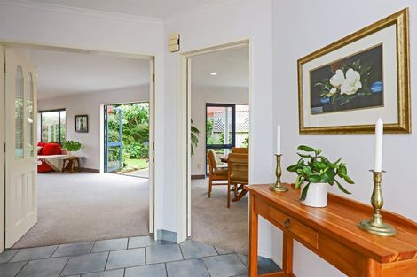 Photo of property in 3 Knightsbridge Place, Taradale, Napier, 4112