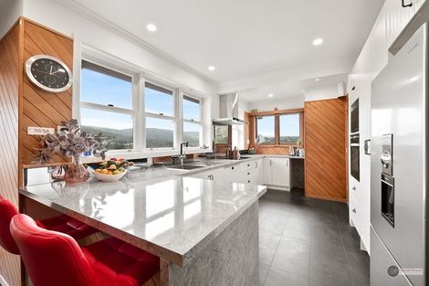 Photo of property in 18 Hugh Duncan Street, Haywards, Lower Hutt, 5018