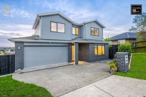 Photo of property in 33 Kirikiri Drive, Papakura, 2110
