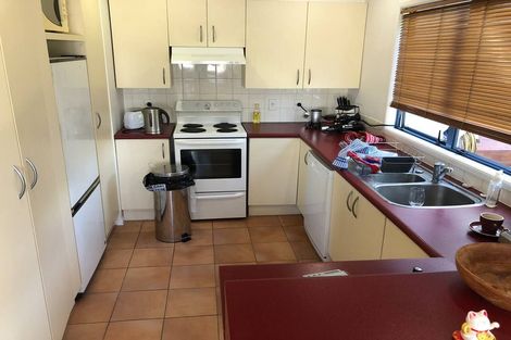 Photo of property in 9/485 Don Buck Road, Massey, Auckland, 0614