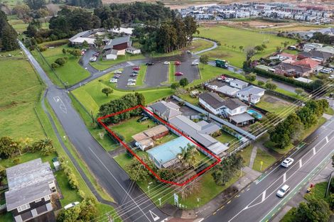 Photo of property in 490 Don Buck Road, Massey, Auckland, 0614