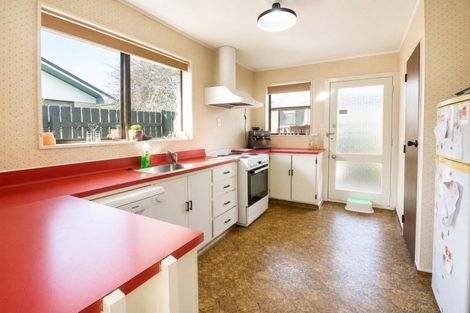 Photo of property in 3/265 Carrington Street, Vogeltown, New Plymouth, 4310