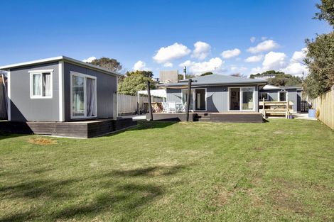 Photo of property in 221 Matai Road, Raumati Beach, Paraparaumu, 5032