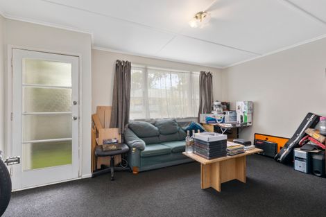 Photo of property in 1/1033 Fergusson Drive, Clouston Park, Upper Hutt, 5018