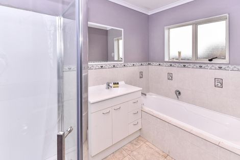 Photo of property in 96c Palmers Road, Clendon Park, Auckland, 2103