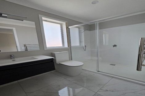 Photo of property in 6a Te Arapito Close, Aotea, Porirua, 5024