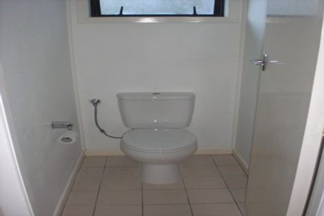 Photo of property in 1/73a Beresford Street, Bayswater, Auckland, 0622