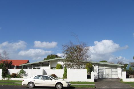 Photo of property in 89 Meadway, Sunnyhills, Auckland, 2010
