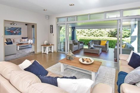 Photo of property in 12 Tuakura Way, The Gardens, Auckland, 2105