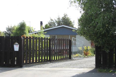 Photo of property in 12 Collingwood Place, Rangiora, 7400
