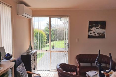 Photo of property in 9a Gendo Avenue, Henderson, Auckland, 0612