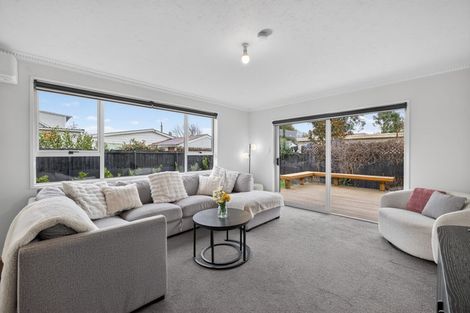 Photo of property in 2/37 Petrie Street, Richmond, Christchurch, 8013