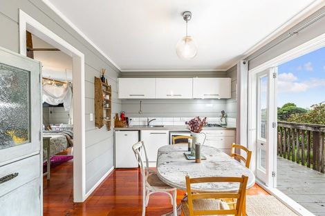 Photo of property in 70 Mahana Road, Waimauku, 0881