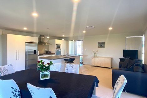 Photo of property in 14 Addison Court, Papamoa Beach, Papamoa, 3118