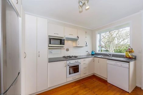 Photo of property in 540 Glenfield Road, Glenfield, Auckland, 0629