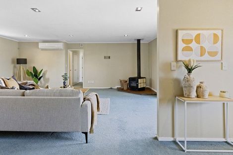 Photo of property in 10 Northcroft Street, Waitahanui, Taupo, 3378