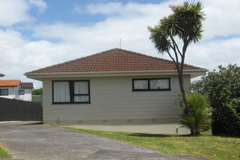 Photo of property in 6 Kopu Place, Clendon Park, Auckland, 2103