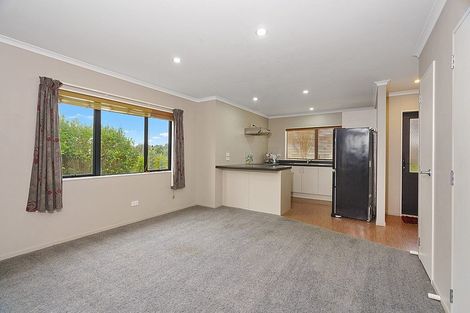 Photo of property in 19 Titch Place, Glen Eden, Auckland, 0602