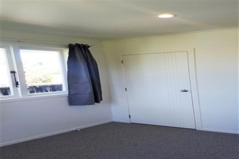 Photo of property in 27 Hill Crescent, Papakura, 2110