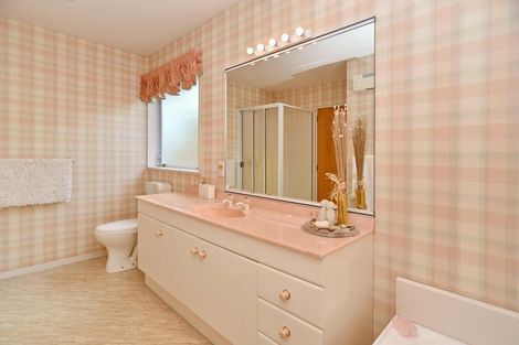 Photo of property in 158 Avonhead Road, Avonhead, Christchurch, 8042