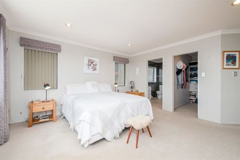 Photo of property in 34 Sapperton Drive, Henderson, Auckland, 0612
