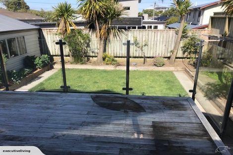 Photo of property in 18 Record Street, Fitzroy, New Plymouth, 4312