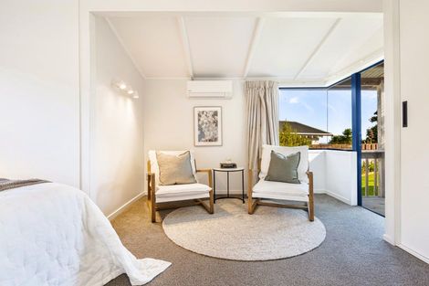 Photo of property in 10 Edwin Mitchelson Road, Muriwai, Waimauku, 0881